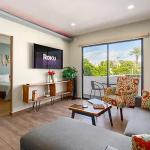 Apartamento New & Comfy, 5 Star Area, Walk 2 Beach, Pool, Views, King Bed, Mazatlán